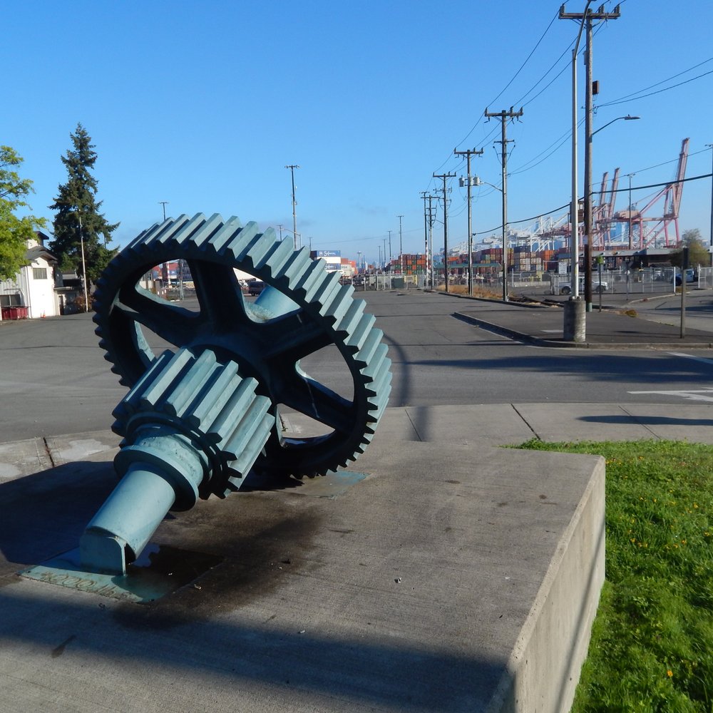 Bridge Gear Park - A bridge gear facing some Port of Seattle equipment in the distance. - Parks Near Me - Seattle, Washington