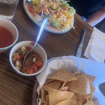 La Milpa - Chips and House Salad - Mexican Near Me - Milpitas, California La Milpa - Chips and House Salad - Mexican Near Me - Milpitas, California