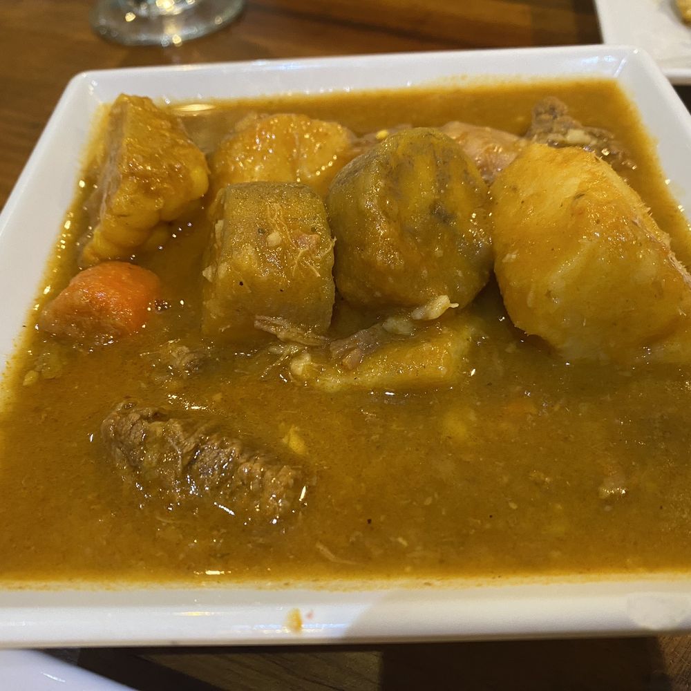 El Buen Cafe - Beef with yams, plantain - Seafood Near Me - Hatillo, Puerto Rico