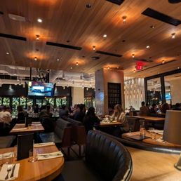 EARLS KITCHEN + BAR - Updated January 2026 - 1268 Photos & 1534 Reviews