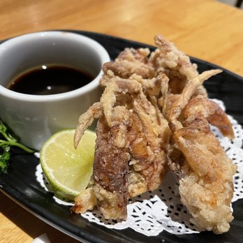 EAT'S SUSHI - Soft shelled crab - Sushi Bars Near Me - Costa Mesa, California EAT'S SUSHI - Soft shelled crab - Sushi Bars Near Me - Costa Mesa, California