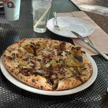 Vesta - Pizza Near Me - Redwood City, California Vesta - Pizza Near Me - Redwood City, California