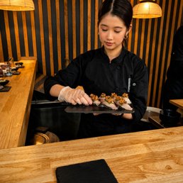 Sushiya personally serving guests Sushiya personally serving guests