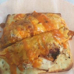 Loved the experience. The buffalo chicken flatbread is KILLER! They made fantastic customer service seem like child's play!!