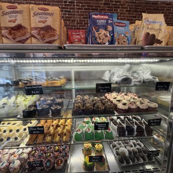 Modern Pastry Shop - Bakeries Near Me - Boston, Massachusetts