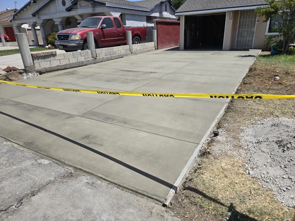 Slide of Montano Construction