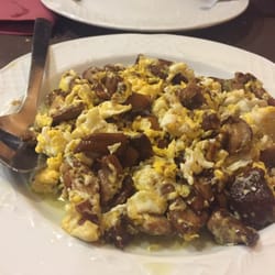 los Leones - Revuelto de boletus