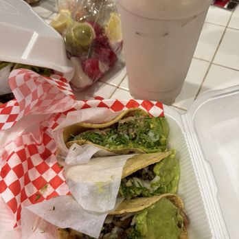 Tacos Los Gordos Estilo Tijuana - Tacos Near Me - Irwindale, California Tacos Los Gordos Estilo Tijuana - Tacos Near Me - Irwindale, California
