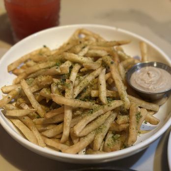 Bull And Bowl - Truffle fries - American Near Me - Austin, Texas