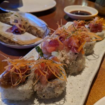 Roka Akor - Chicago - Crispy prawn and chirashi roll - Sushi Bars Near Me - Chicago, Illinois Roka Akor - Chicago - Crispy prawn and chirashi roll - Sushi Bars Near Me - Chicago, Illinois