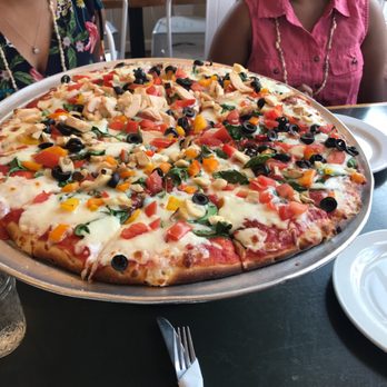 Pau Pizza - Pizza - Veg and chicken - Pizza Near Me - Kamuela, Hawaii Pau Pizza - Pizza - Veg and chicken - Pizza Near Me - Kamuela, Hawaii