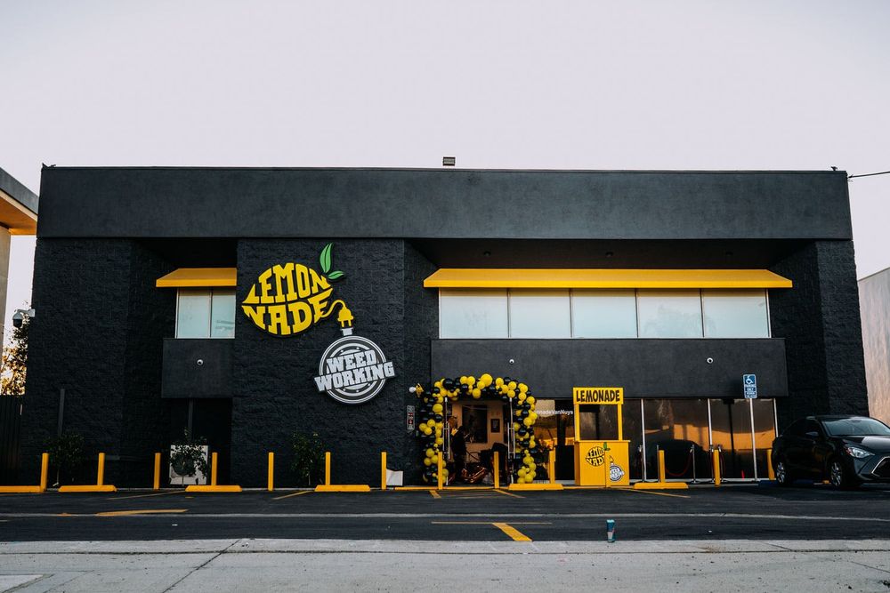 LEMONNADE Updated July 2024 7040 Hayvenhurst Pl, San Fernando