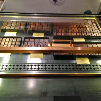 Le Chocolat Alain Ducasse - Alain Ducasse chocolates - Chocolatiers & Shops Near Me - Paris, 75