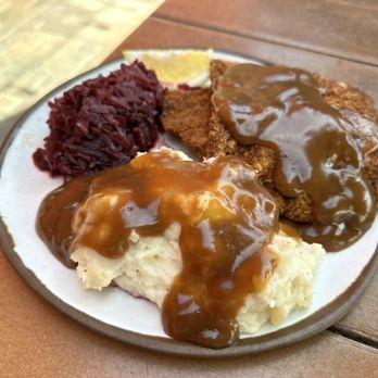 Rhein Haus - Schnitzel - German Near Me - Leavenworth, Washington Rhein Haus - Schnitzel - German Near Me - Leavenworth, Washington