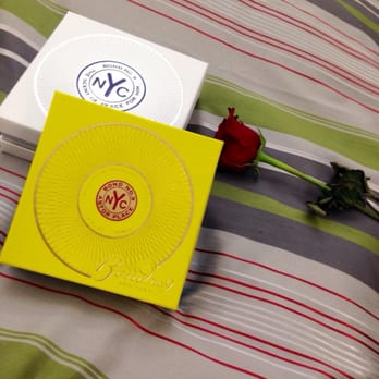 Bond No. 9 New York - A Bond No. 9 Valentine - Cosmetics & Beauty Supply Near Me - New York, New York