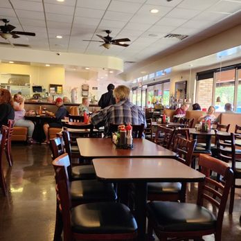 Lido Cafe - the interior of the restaurant - Comfort Food Near Me - Carmichael, California