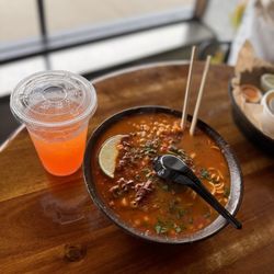 Chili on Top - RAMEN DE BIRRIA