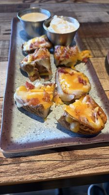 Roundin' 3rd Sports Bar & Grill by null