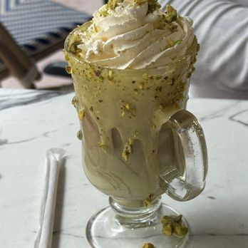 Fiore Caffe - Pistachio Latte - Coffee & Tea Near Me - Miami, Florida