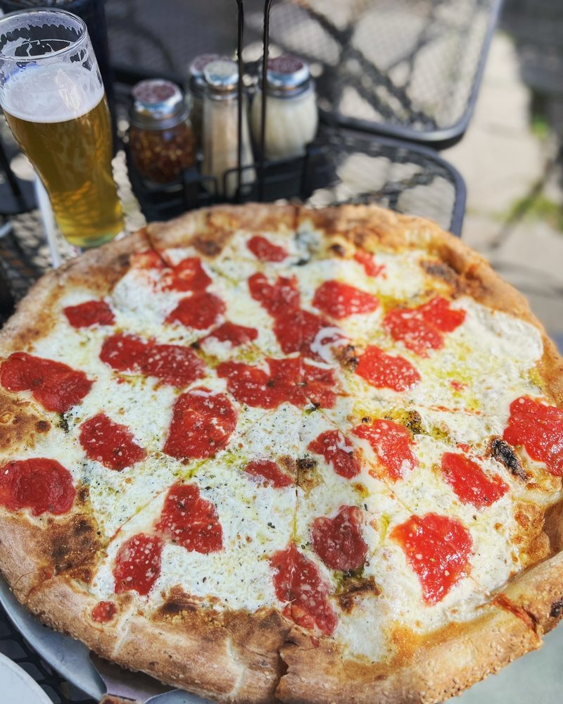 Brio's Pizzeria & Restaurant