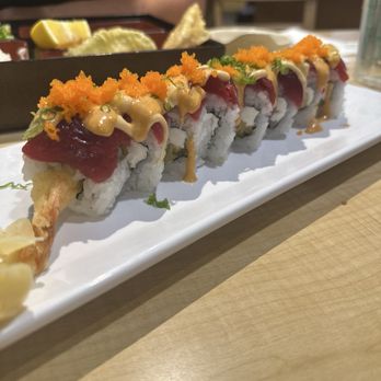 Akebono - Tuna Extreme Roll (no albacore) - A near perfect roll imo! - Japanese Near Me - Sacramento, California
