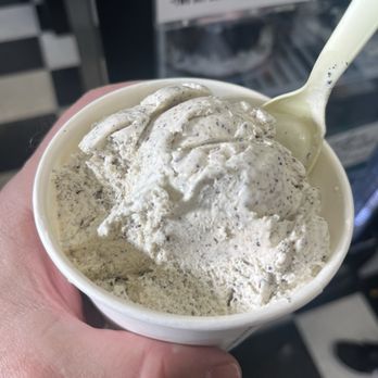 Prince Puckler's Gourmet Ice Cream - Chai tea on top of Green tea ice cream - Ice Cream & Frozen Yogurt Near Me - Eugene, Oregon