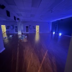 Hot Yoga - The studio
