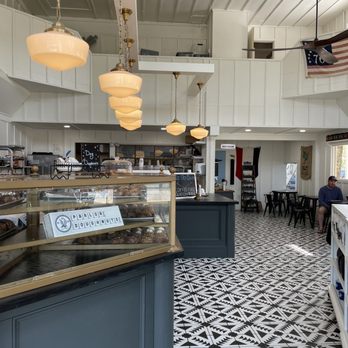 Parlor Doughnuts - Cute shop, very trendy aesthetic with great tunes too. - Donuts Near Me - Fort Walton Beach, Florida Parlor Doughnuts - Cute shop, very trendy aesthetic with great tunes too. - Donuts Near Me - Fort Walton Beach, Florida