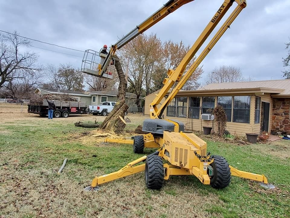 Callahan Tree Care - tree service in Claremore, OK