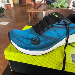 Running shoe
