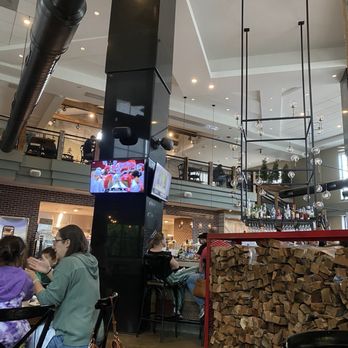 Wood Stack Pizza Kitchen - Metuchen - Two floors! - Pizza Near Me - Metuchen, New Jersey Wood Stack Pizza Kitchen - Metuchen - Two floors! - Pizza Near Me - Metuchen, New Jersey