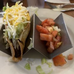 La Bamba Mexican and Spanish Restaurant - Beef taco