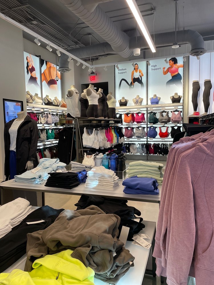 Lululemon Logo