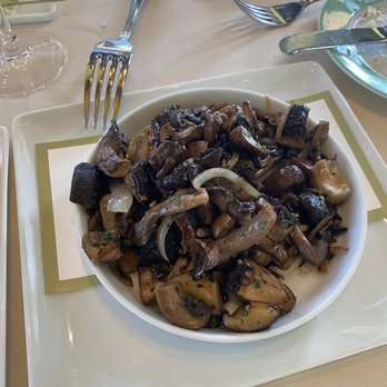 Tableau - Mushroom side - Breakfast & Brunch Near Me - Las Vegas, Nevada