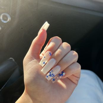 La Belle Nails - Full set - Nail Salons Near Me - Lincoln, California