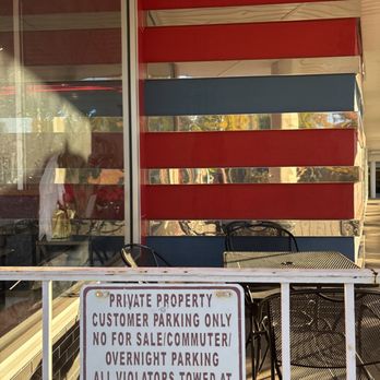 Juke Box Diner - Annandale - Diners Near Me - Annandale, Virginia