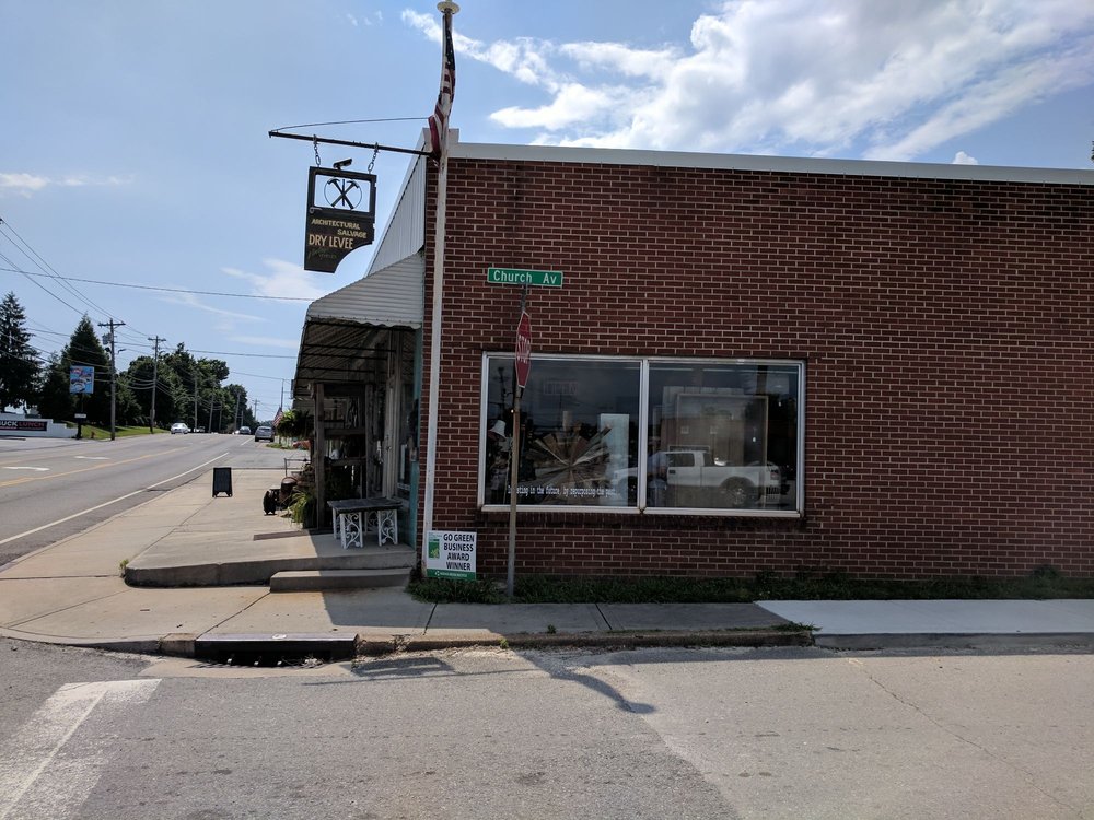 DRY LEVEE ARCHITECTURAL SALVAGE Updated April 2024 502 W Spring St