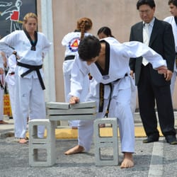 Lee's Tae-Kwon Do Academy