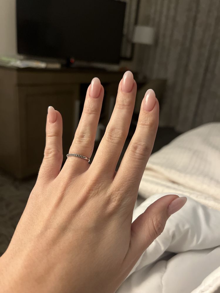 Tipsy Nail Bar Logo