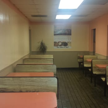 Chicken Shack - Dining area. - Fast Food Near Me - Baton Rouge, Louisiana Chicken Shack - Dining area. - Fast Food Near Me - Baton Rouge, Louisiana