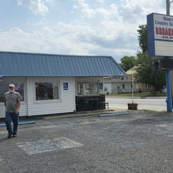Mom's Country Kitchen - Mom's county kitchen