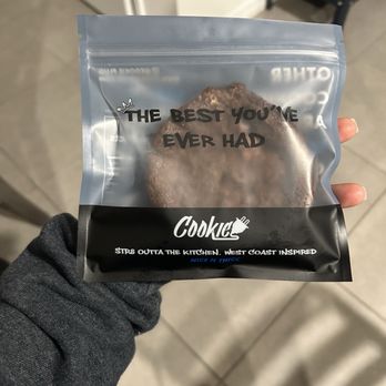 Cookie Plug - This is the chocolate caramel cookie in a baggie. - Custom Cakes Near Me - Zephyrhills, Florida Cookie Plug - This is the chocolate caramel cookie in a baggie. - Custom Cakes Near Me - Zephyrhills, Florida