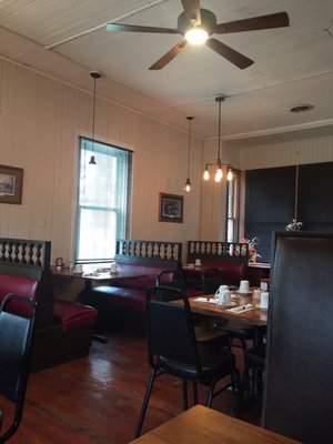 Lucy's Cafe by null