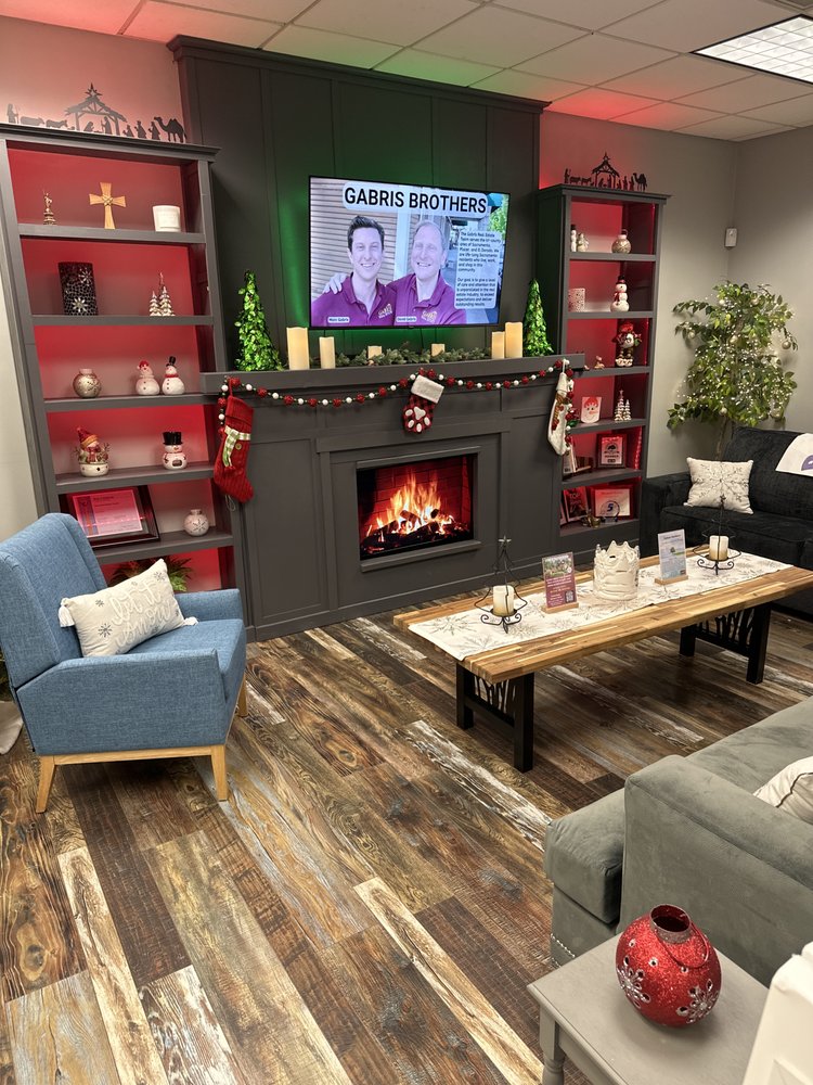 BrainyZoo Toys - Fair Oaks Village Logo