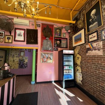 Voodoo Doughnut - Donuts Near Me - Portland, Oregon Voodoo Doughnut - Donuts Near Me - Portland, Oregon