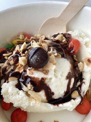 Davey's Ice Cream by null