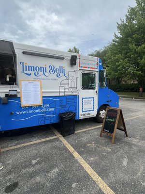 Limoni Belli Pizzeria– Food Truck & Artisan Pizza Delivery by null