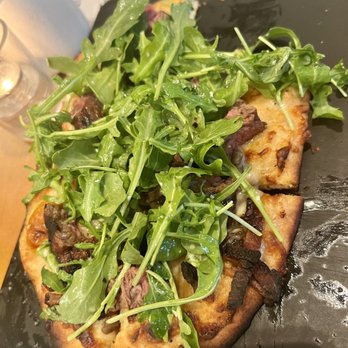 Tommy Bahama Restaurant - Steak flatbread - Cocktail Bars Near Me - Jupiter, Florida Tommy Bahama Restaurant - Steak flatbread - Cocktail Bars Near Me - Jupiter, Florida