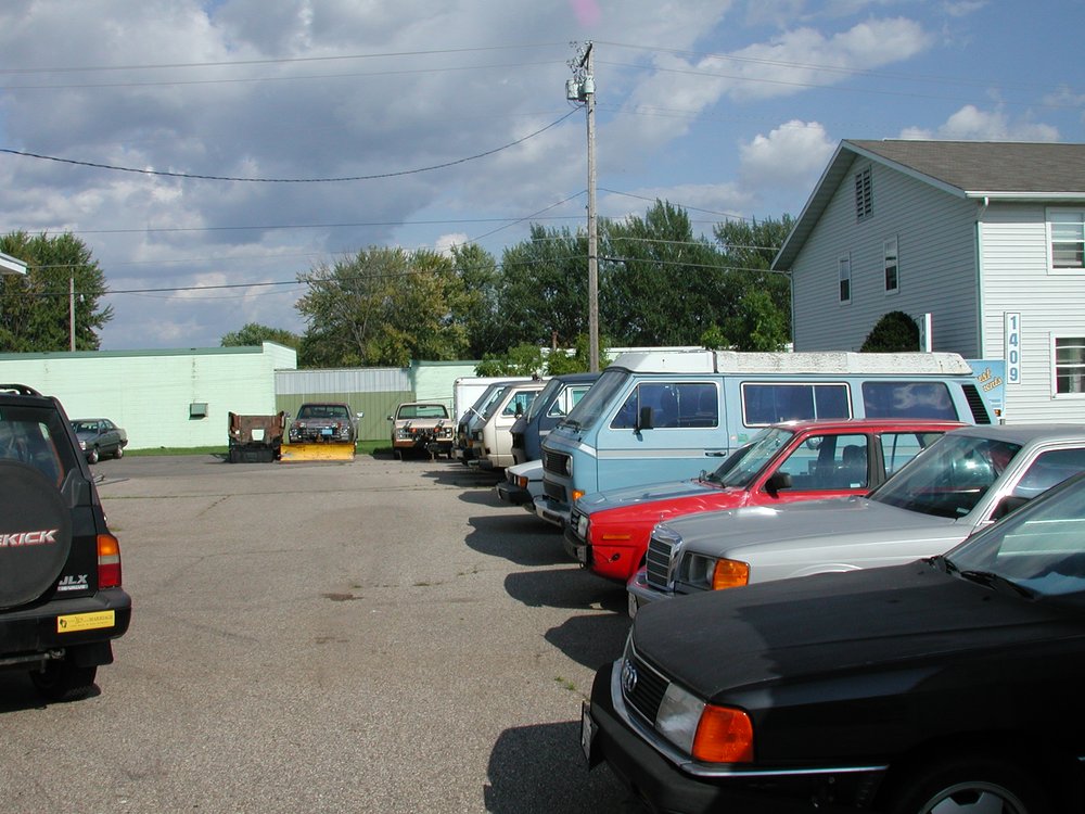 FOREIGN AUTOMOTIVE Updated September 2024 300 W 14th St, Marshfield