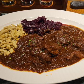Spargel On 9 - Rindfleisch Gulash - German Near Me - Queensbury, New York